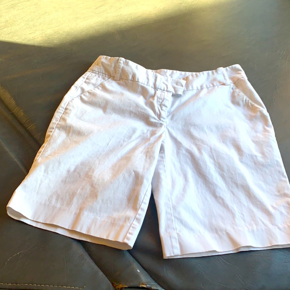 Nicole Miller ; White cotton shorts sz 4